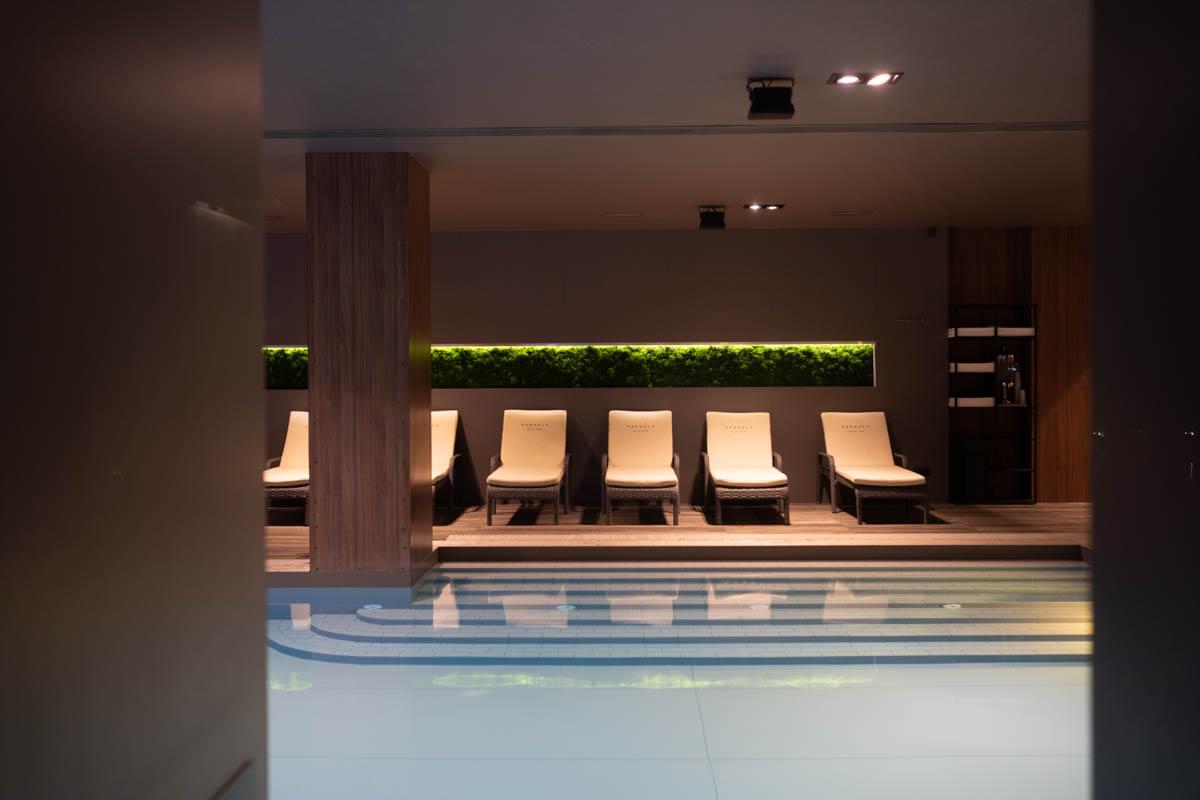 Our spa is an exclusive haven of well being and the exeptional venue to unwind.